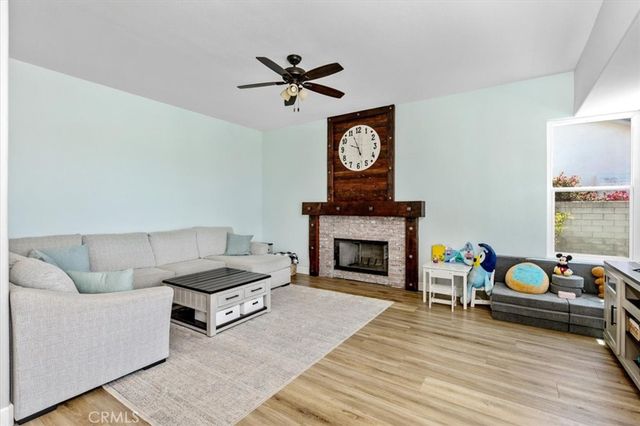 23831 Via Madrid, Murrieta, CA 92562