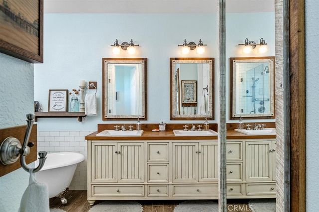 23831 Via Madrid, Murrieta, CA 92562