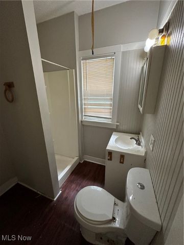 2099 W 81st Street Down, Cleveland, OH 44102