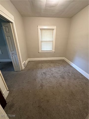 2099 W 81st Street Down, Cleveland, OH 44102