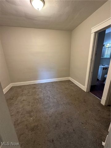 2099 W 81st Street Down, Cleveland, OH 44102