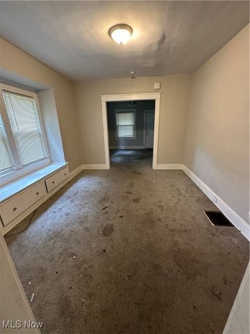 2099 W 81st Street Down, Cleveland, OH 44102