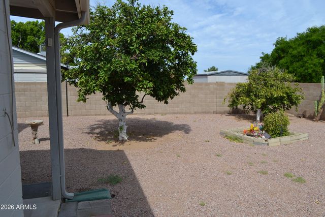 1890 W 15TH Lane, Apache Junction, AZ 85120