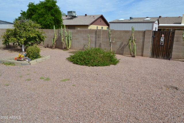 1890 W 15TH Lane, Apache Junction, AZ 85120