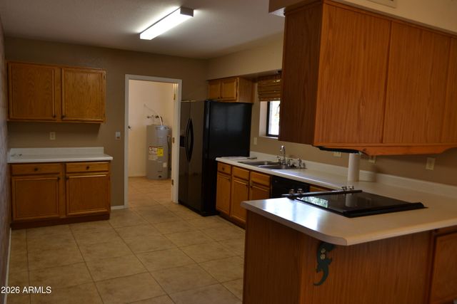1890 W 15TH Lane, Apache Junction, AZ 85120