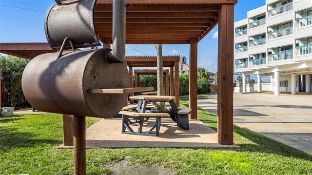 6102 Seawall Boulevard 162, Galveston, TX 77551
