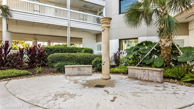 6102 Seawall Boulevard 162, Galveston, TX 77551