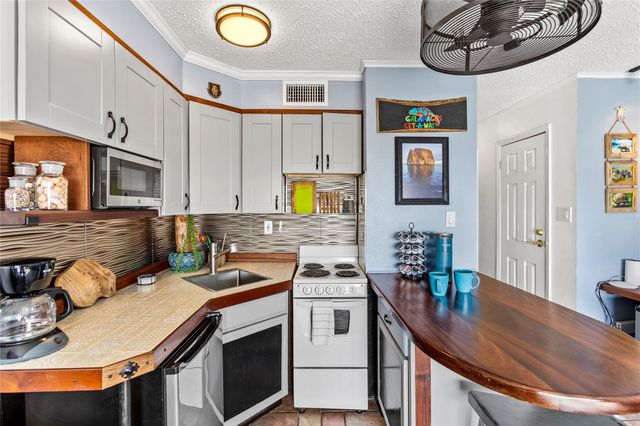 6102 Seawall Boulevard 162, Galveston, TX 77551