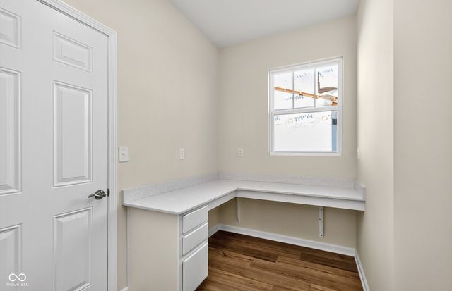 6856 Seabiscuit Road, Whitestown, IN 46075