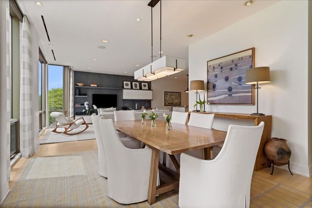 422 W Deming Place 4, Chicago, IL 60614