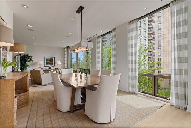 422 W Deming Place 4, Chicago, IL 60614