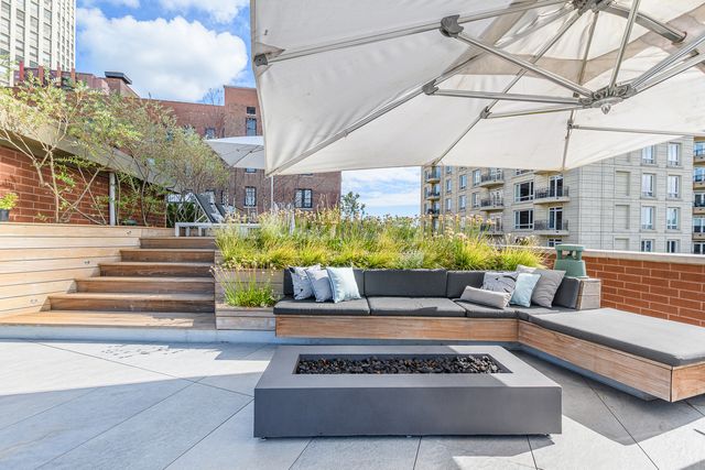 422 W Deming Place 4, Chicago, IL 60614