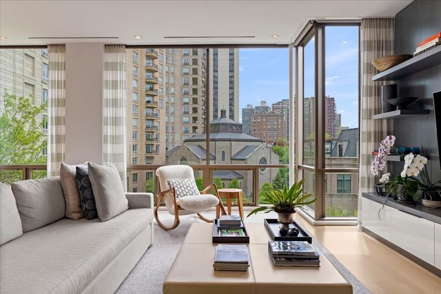 422 W Deming Place 4, Chicago, IL 60614