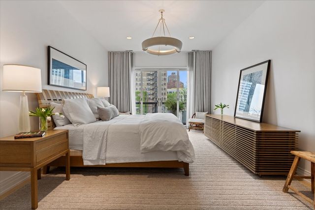 422 W Deming Place 4, Chicago, IL 60614