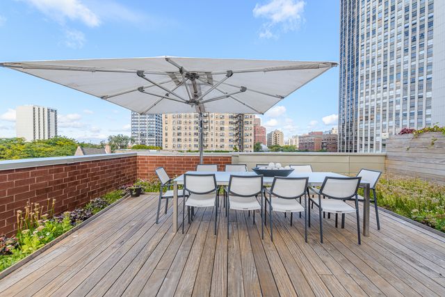 422 W Deming Place 4, Chicago, IL 60614