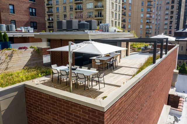422 W Deming Place 4, Chicago, IL 60614