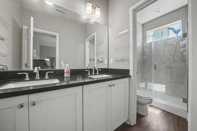 1016 Jackson Gate Rd, Jackson, CA 95642