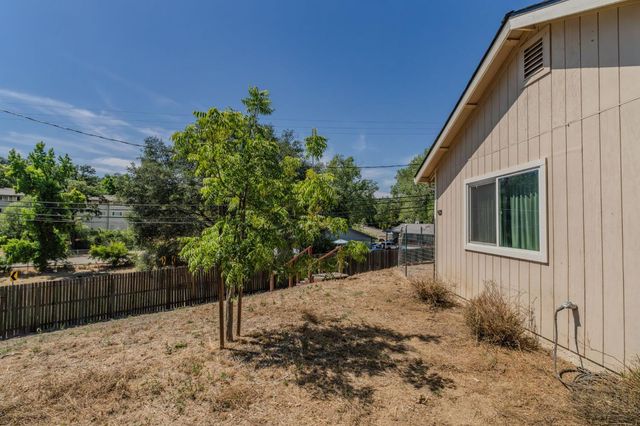 1016 Jackson Gate Rd, Jackson, CA 95642