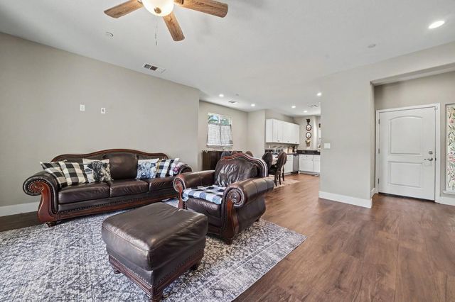 1016 Jackson Gate Rd, Jackson, CA 95642