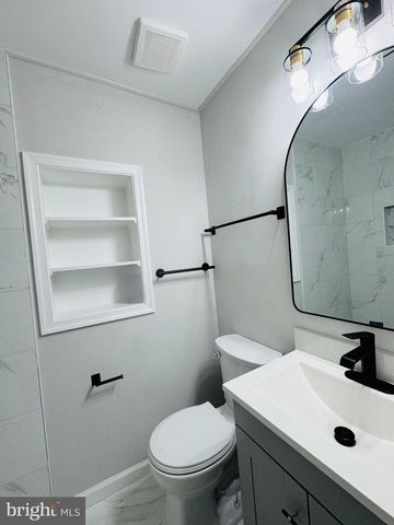 1111 EDMONSTON DR, Rockville, MD 20851