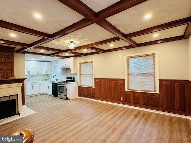 1111 EDMONSTON DR, Rockville, MD 20851