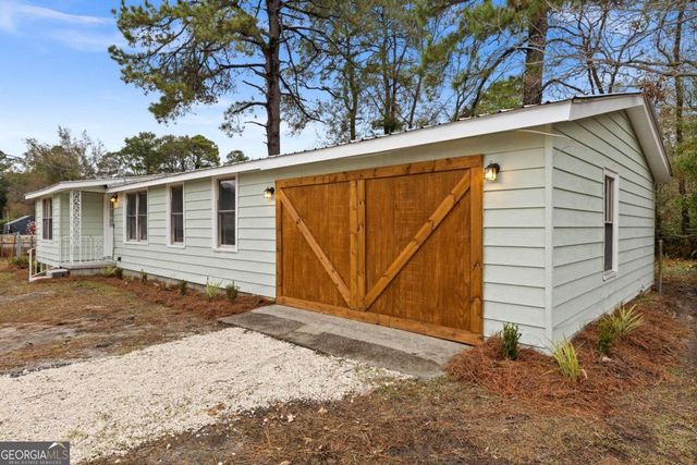 502 E Cregor Street, Bloomingdale, GA 31302