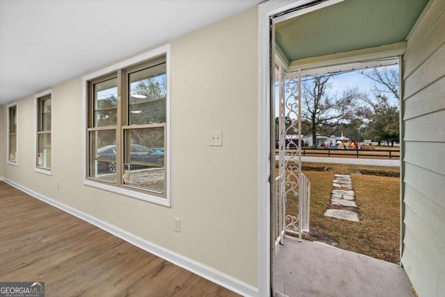 502 E Cregor Street, Bloomingdale, GA 31302