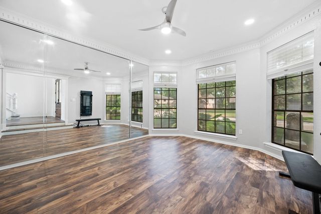 12106 Cypresswood Drive, Houston, TX 77070