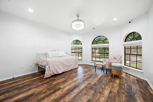 12106 Cypresswood Drive, Houston, TX 77070