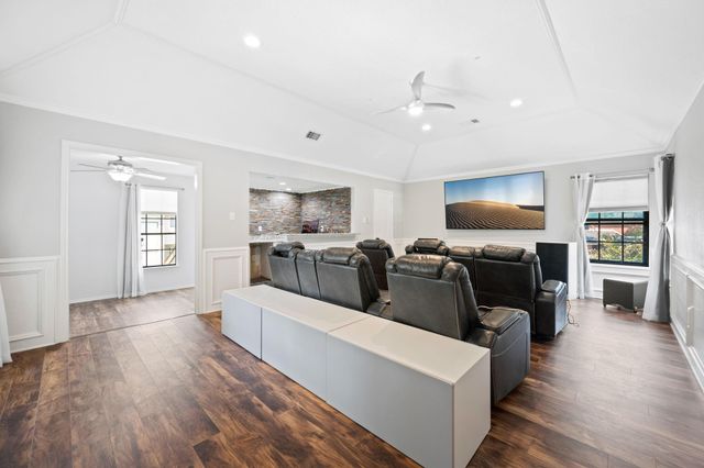 12106 Cypresswood Drive, Houston, TX 77070