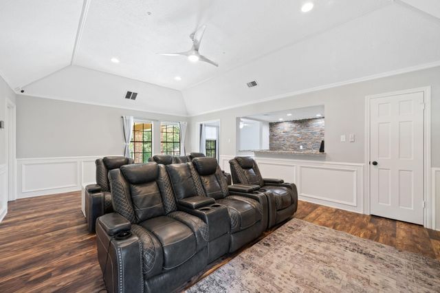 12106 Cypresswood Drive, Houston, TX 77070