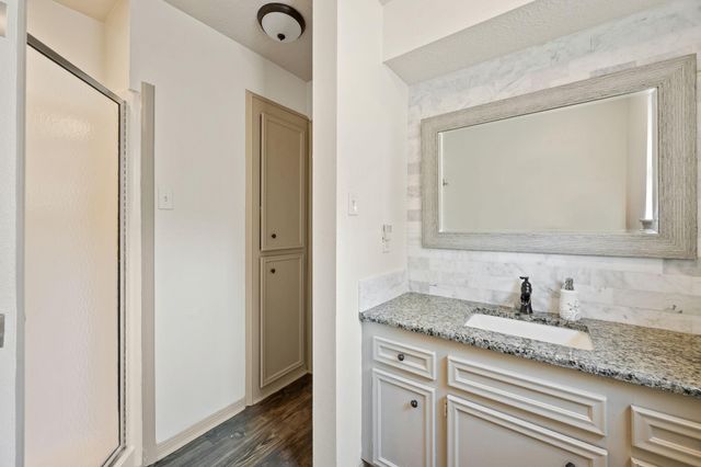 12106 Cypresswood Drive, Houston, TX 77070