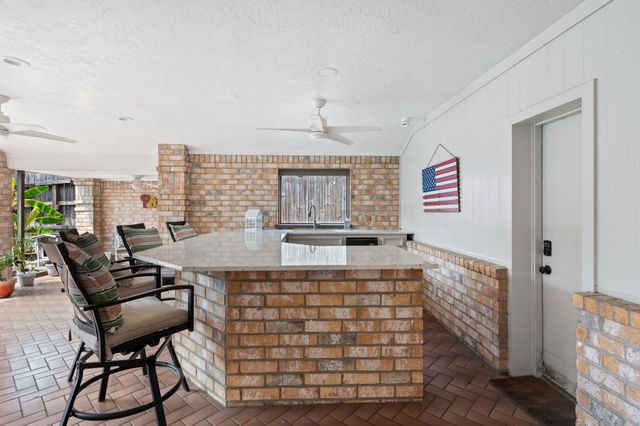 12106 Cypresswood Drive, Houston, TX 77070