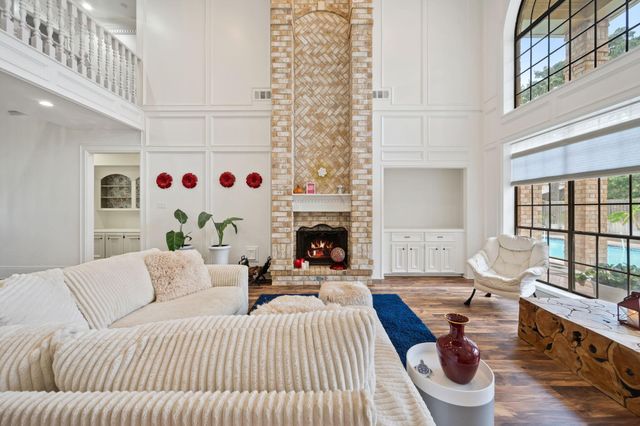 12106 Cypresswood Drive, Houston, TX 77070