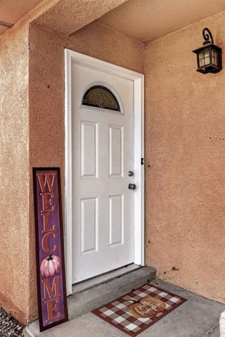 7804 Crepe Myrtle Road SW, Albuquerque, NM 87121