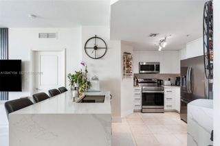 7900 Harbor Island Dr 518, North Bay Village, FL 33141