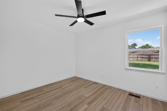 517 NW 139th Street, Edmond, OK 73013