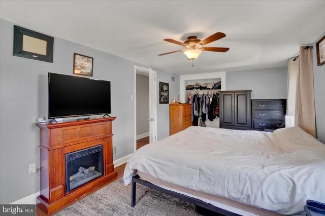 114 GREYSTONE RD, York, PA 17402