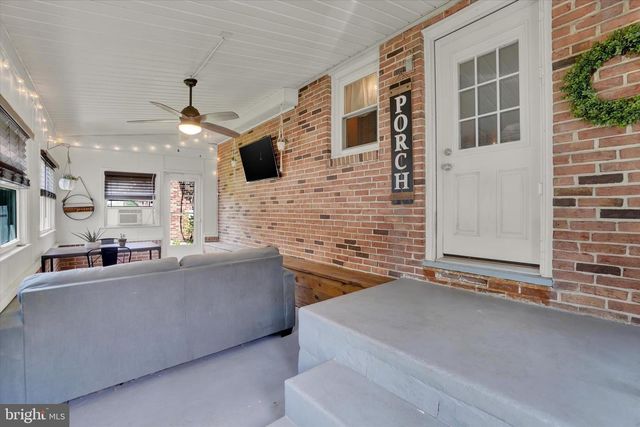 114 GREYSTONE RD, York, PA 17402