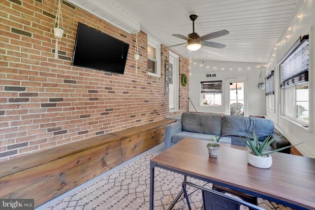 114 GREYSTONE RD, York, PA 17402