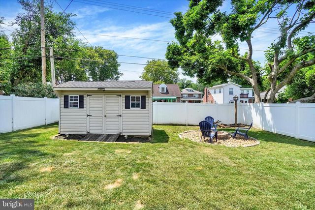 114 GREYSTONE RD, York, PA 17402