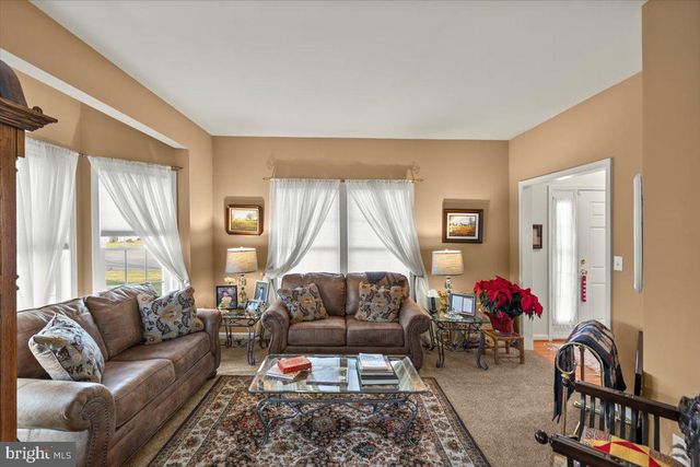 334 FRIENDSHIP LN, Gettysburg, PA 17325