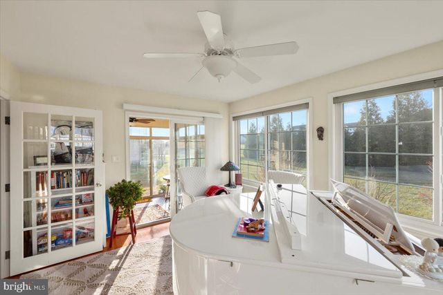 334 FRIENDSHIP LN, Gettysburg, PA 17325