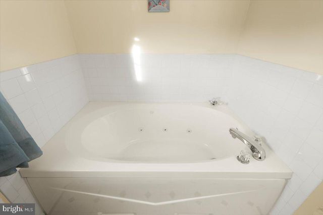 334 FRIENDSHIP LN, Gettysburg, PA 17325