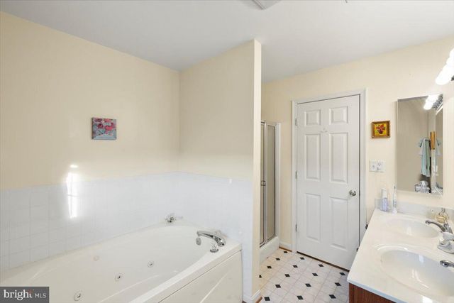 334 FRIENDSHIP LN, Gettysburg, PA 17325