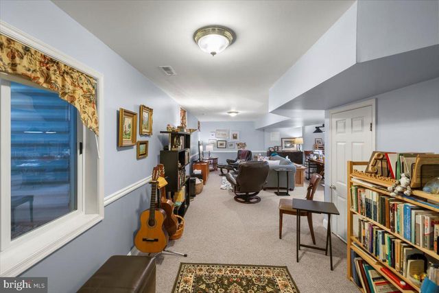 334 FRIENDSHIP LN, Gettysburg, PA 17325