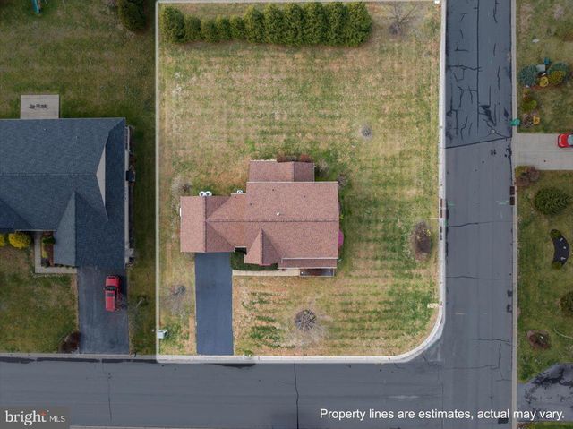 334 FRIENDSHIP LN, Gettysburg, PA 17325