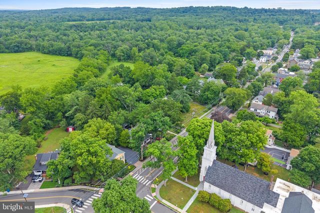 86 WASHINGTON ST, Rocky Hill, NJ 08553