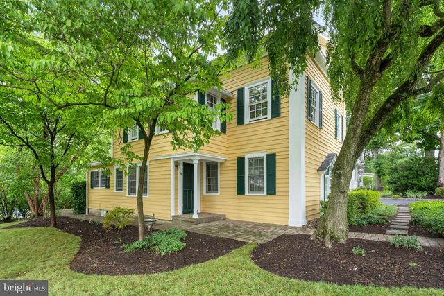 86 WASHINGTON ST, Rocky Hill, NJ 08553