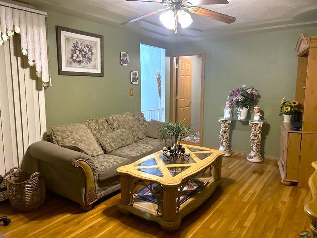 16409 Craig Drive, Oak Forest, IL 60452